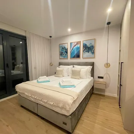 Willa Beautiful Laganini With Heated Pool Nin