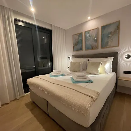 Beautiful Laganini With Heated Pool