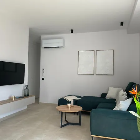 Beautiful Laganini With Heated Pool *